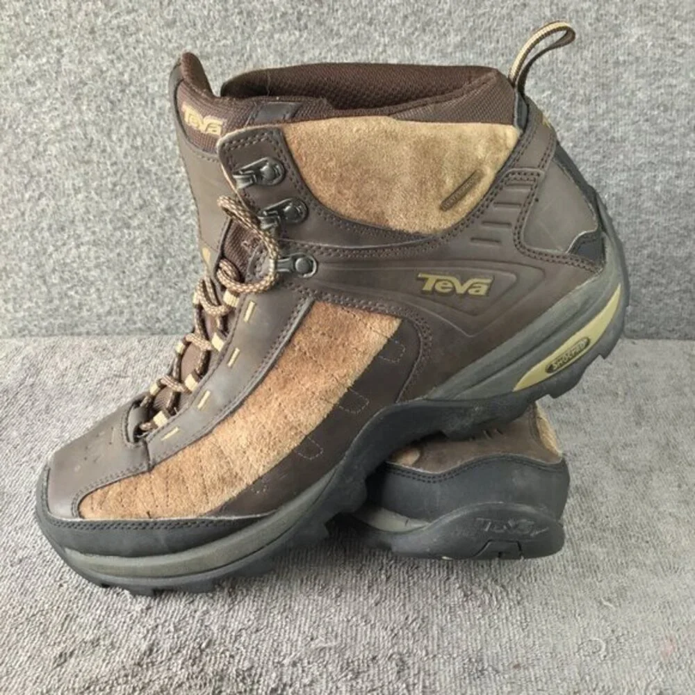 Teva Mens Shocpad Waterproof Hiking Boots Brown Size 11 EUC